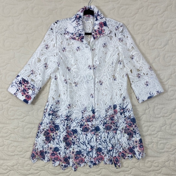 Peter Nygard White and Purple Floral Lace Blouse Set - Picture 9 of 15